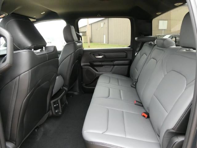 2027 RAM 1500 RAM 1500 TRADESMAN CREW CAB 4X4 5'7' BOX