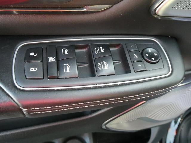 2021 RAM 1500 Limited 4x4 Crew Cab 5'7" Box