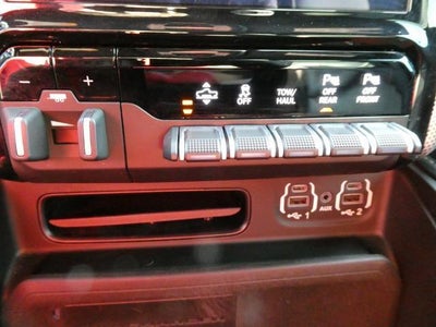 2021 RAM 1500 Limited 4x4 Crew Cab 5'7" Box