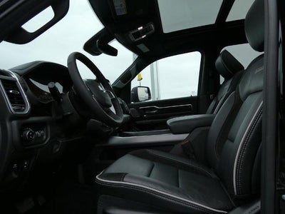 2025 RAM 1500 Laramie Crew Cab 4x4 5'7' Box