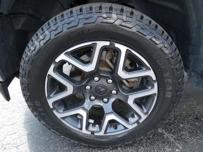2019 RAM 1500 Laramie 4x4 Crew Cab 5'7" Box