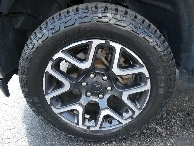 2019 RAM 1500 Laramie 4x4 Crew Cab 5'7" Box
