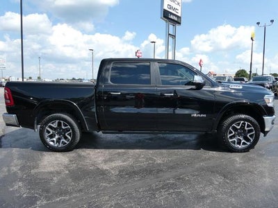 2019 RAM 1500 Laramie 4x4 Crew Cab 5'7" Box