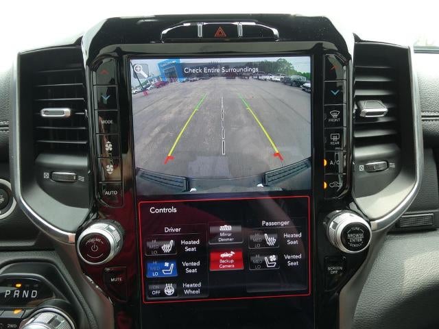 2021 RAM 1500 Laramie 4x4 Crew Cab 5'7" Box