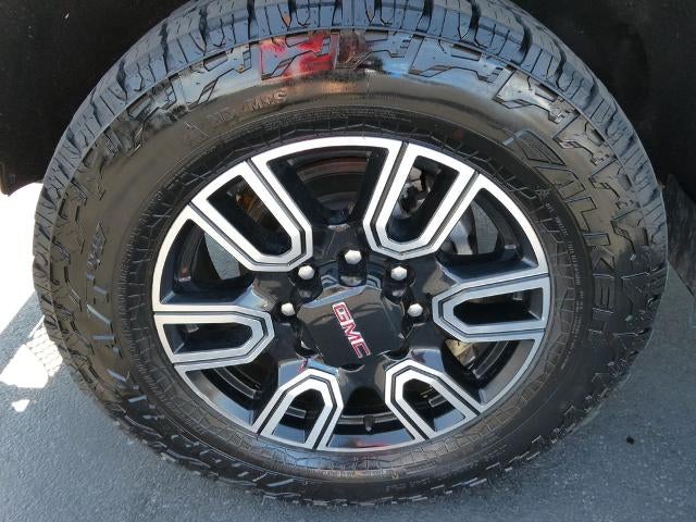 2023 GMC Sierra 2500 HD Crew Cab Standard Box 4-Wheel Drive AT4