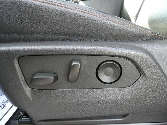 2025 GMC Sierra 1500 Crew Cab Short Box 4-Wheel Drive AT4