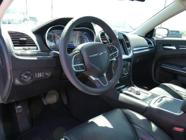 2023 Chrysler 300 Touring L