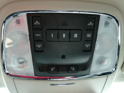 2023 Chrysler 300 Touring L