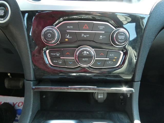 2023 Chrysler 300 Touring L