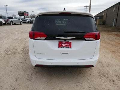 2026 Chrysler Voyager VOYAGER LX