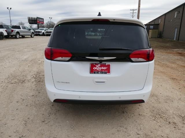 2026 Chrysler Voyager VOYAGER LX