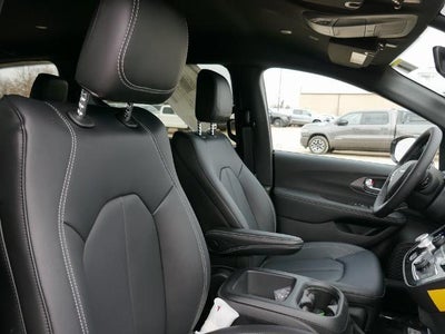 2026 Chrysler Voyager VOYAGER LX