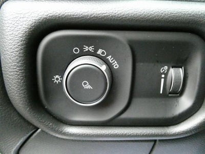 2024 RAM 3500 Tradesman Regular Cab 4x4 8' Box