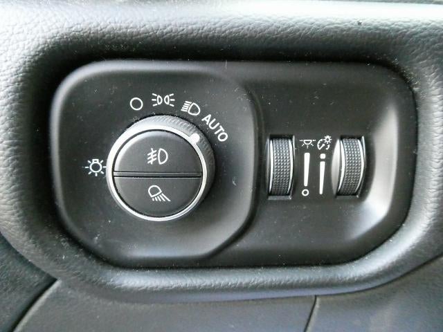 2020 RAM 3500 Laramie Mega Cab 4x4 6'4' Box