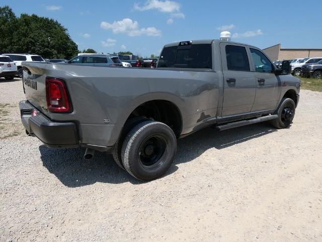 2026 RAM 3500 RAM 3500 TRADESMAN CREW CAB 4X4 8' BOX