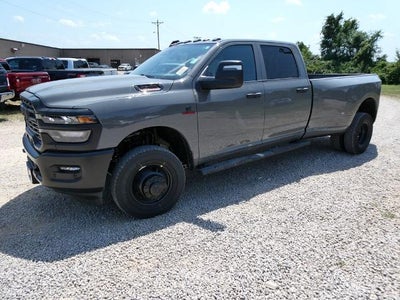 2026 RAM 3500 RAM 3500 TRADESMAN CREW CAB 4X4 8' BOX