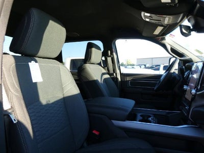 2027 RAM 3500 RAM 3500 BIG HORN CREW CAB 4X4 8' BOX