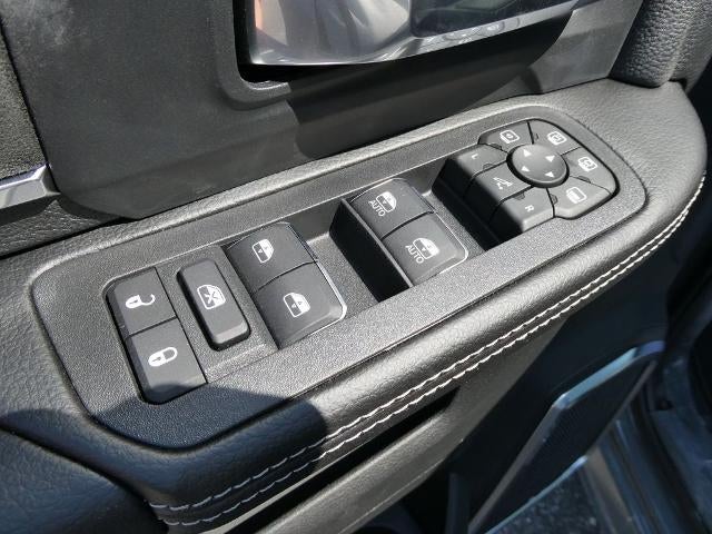 2026 RAM 3500 RAM 3500 LARAMIE CREW CAB 4X4 8' BOX