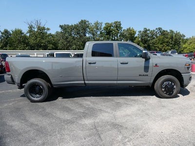 2026 RAM 3500 RAM 3500 LARAMIE CREW CAB 4X4 8' BOX