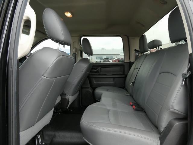 2020 RAM 1500 Classic Tradesman Crew Cab 4x4 5'7' Box