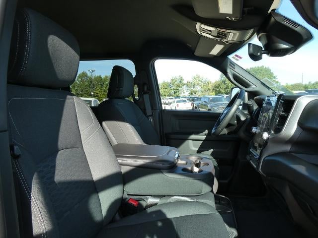 2027 RAM 2500 RAM 2500 TRADESMAN CREW CAB 4X4 6'4' BOX