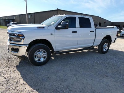 2027 RAM 2500 RAM 2500 TRADESMAN CREW CAB 4X4 6'4' BOX