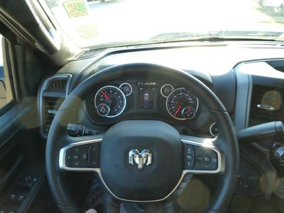 2027 RAM 2500 RAM 2500 TRADESMAN CREW CAB 4X4 6'4' BOX
