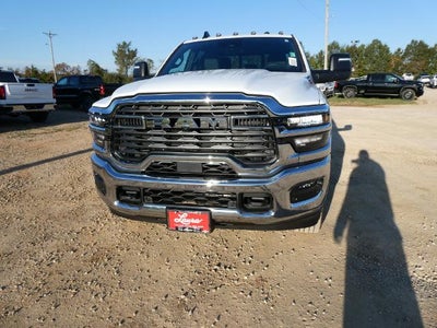 2027 RAM 2500 RAM 2500 TRADESMAN CREW CAB 4X4 6'4' BOX