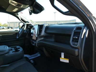 2027 RAM 2500 RAM 2500 BLACK EXPRESS CREW CAB 4X4 6'4' BOX