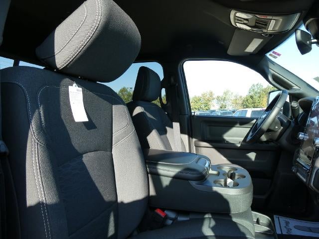 2027 RAM 2500 RAM 2500 TRADESMAN CREW CAB 4X4 6'4' BOX
