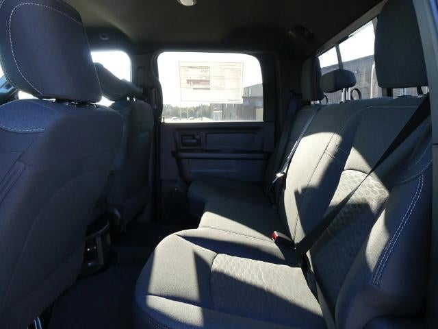 2027 RAM 2500 RAM 2500 TRADESMAN CREW CAB 4X4 6'4' BOX