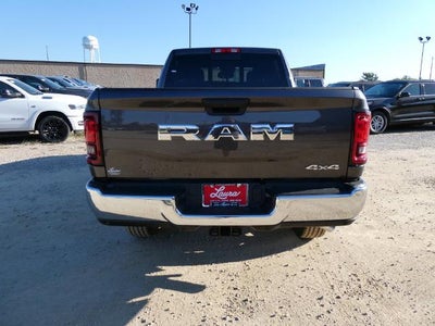 2027 RAM 2500 RAM 2500 TRADESMAN CREW CAB 4X4 6'4' BOX