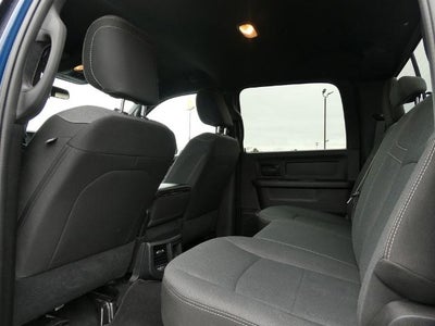2022 RAM 2500 Tradesman Crew Cab 4x4 6'4' Box