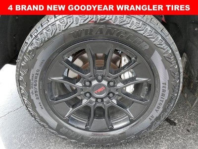 2025 Toyota Tundra 4WD 4WD Limited CrewMax 5.5' Bed (Natl)