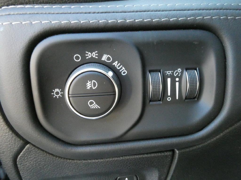 2025 RAM 1500 RHO Crew Cab 4x4 5'7" Box
