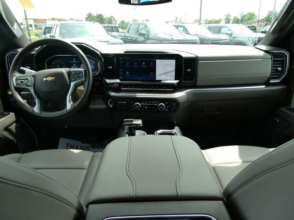 2025 Chevrolet Silverado 1500 LTZ