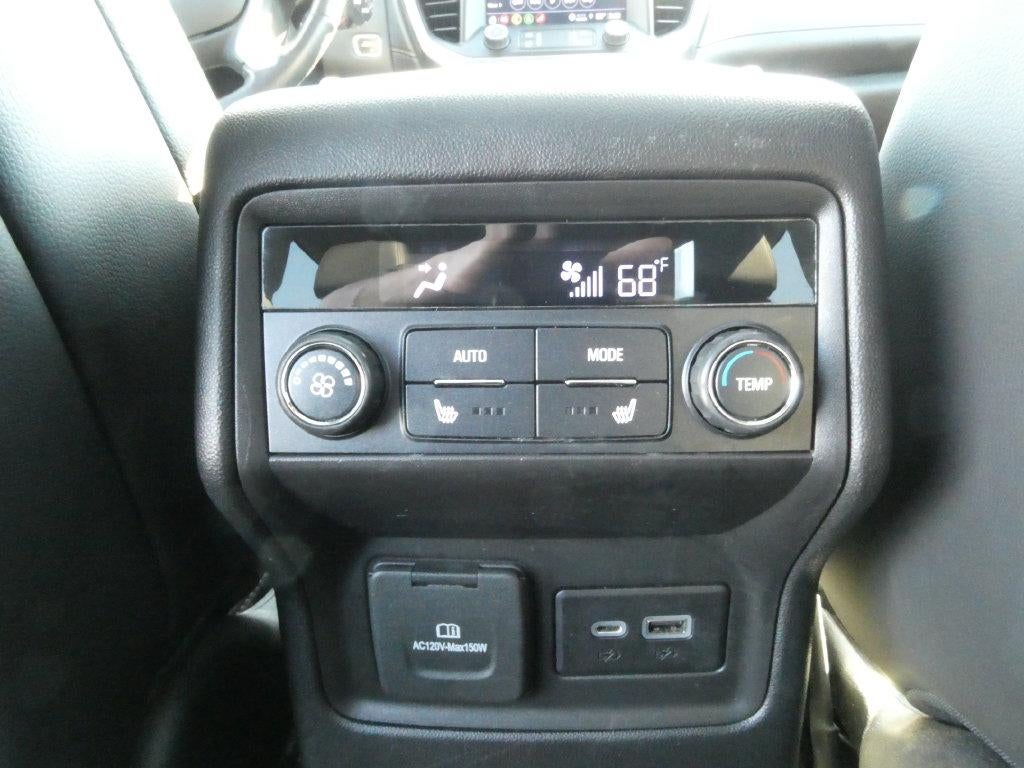 2022 GMC Acadia AT4