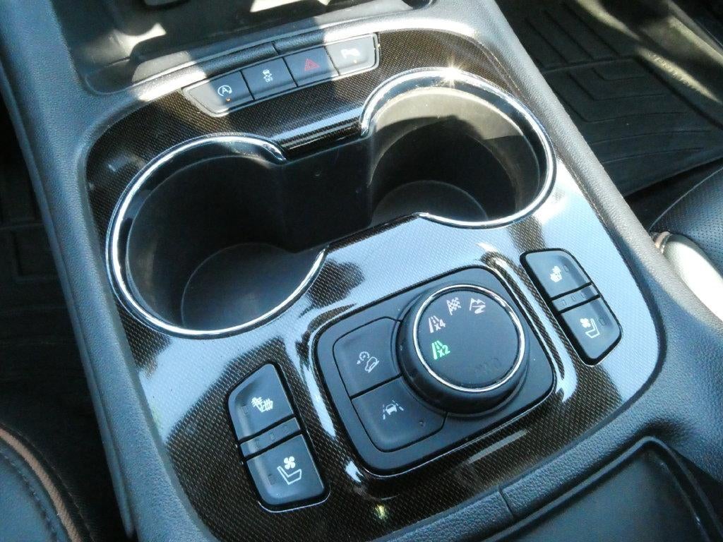 2022 GMC Acadia AT4