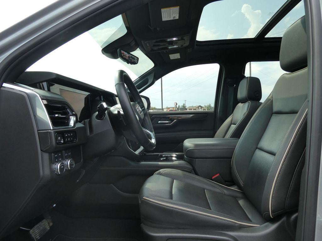 2025 GMC Yukon Elevation