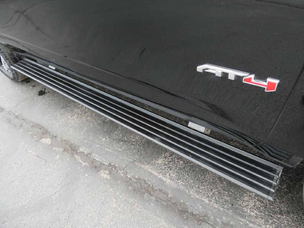 2025 GMC Yukon XL AT4