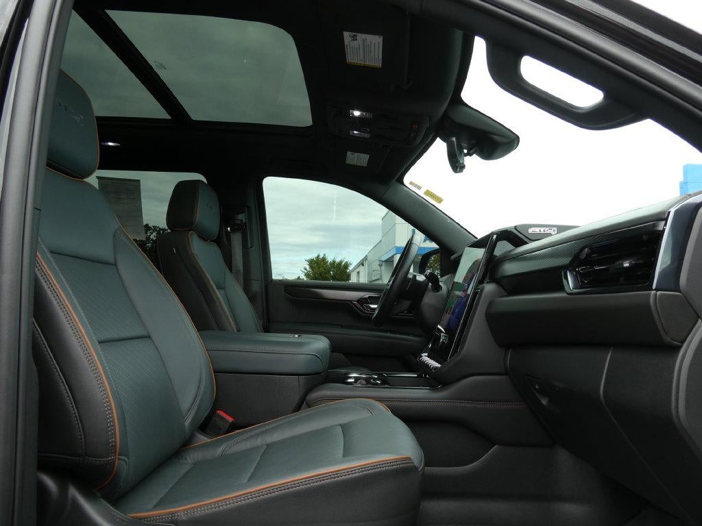 2025 GMC Yukon XL AT4