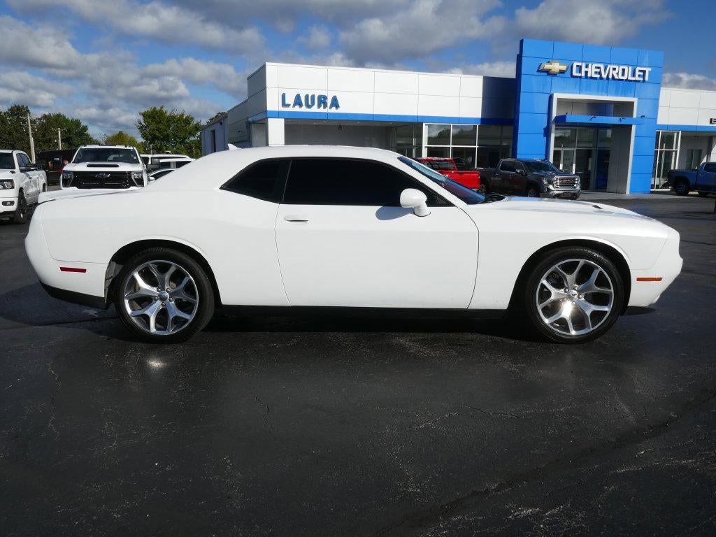 2016 Dodge Challenger SXT Plus