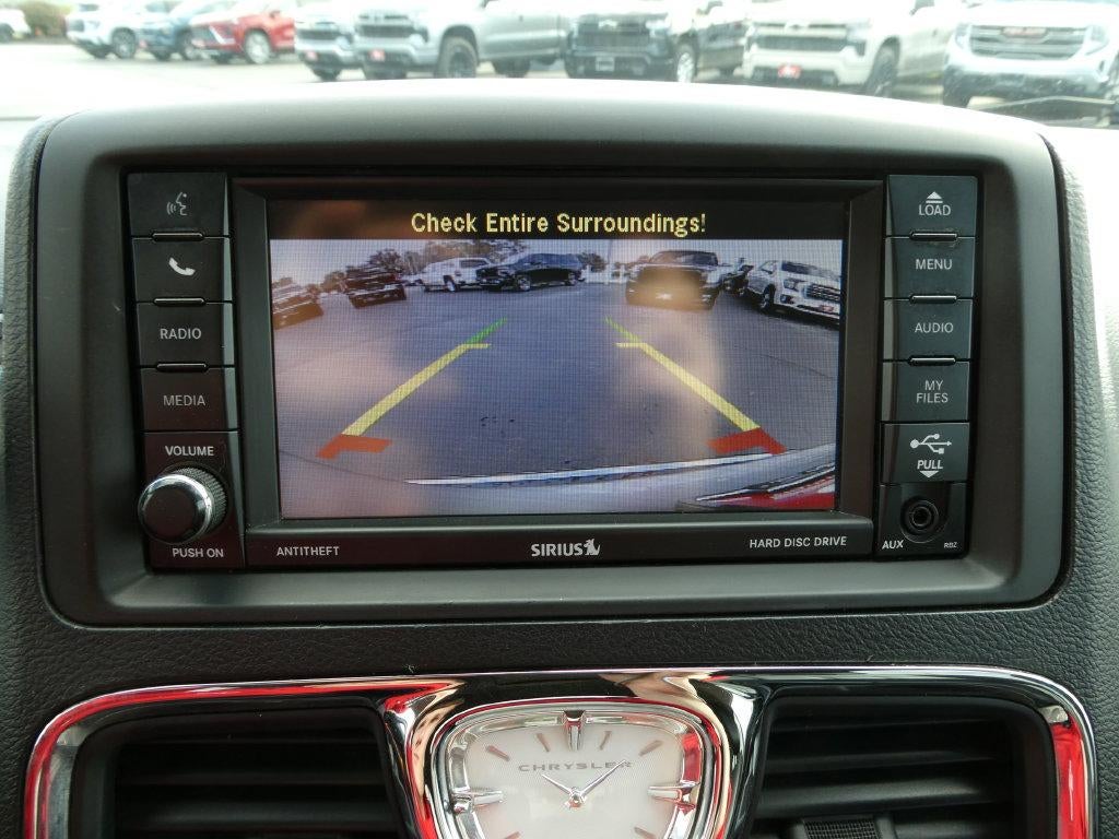 2014 Chrysler Town & Country Touring