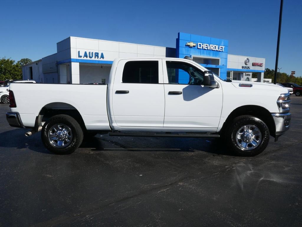 2025 RAM 2500 Tradesman Crew Cab 4x4 6'4" Box