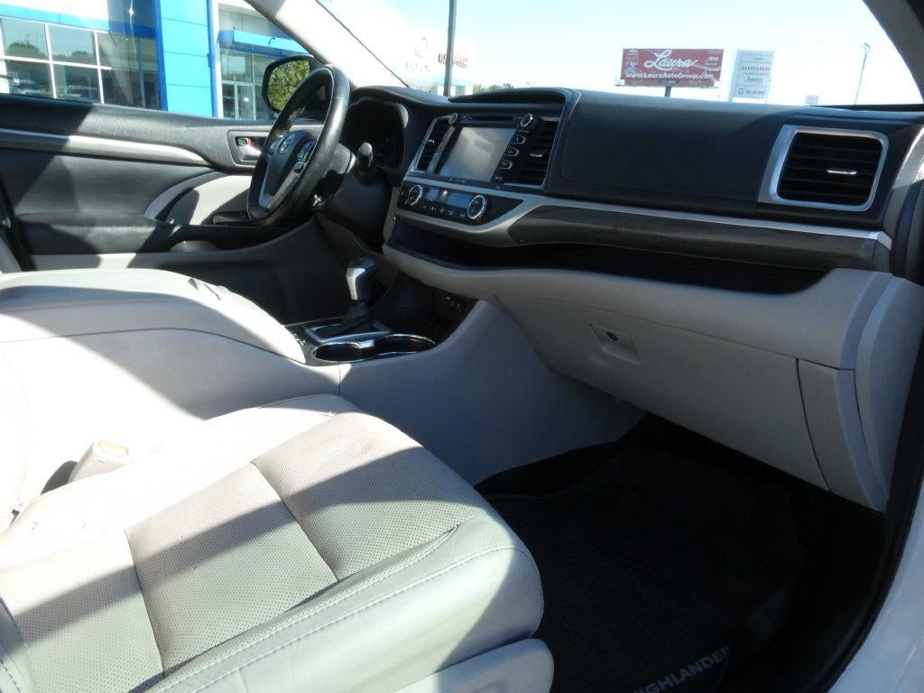 2017 Toyota Highlander Limited Platinum