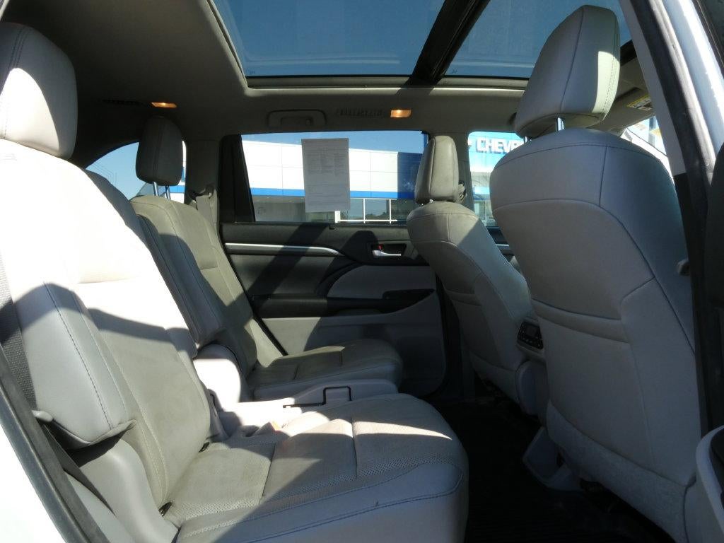 2017 Toyota Highlander Limited Platinum