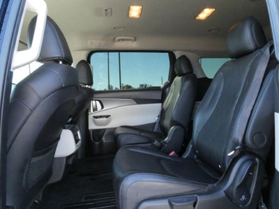 2023 Kia Carnival MPV LX Seat Package