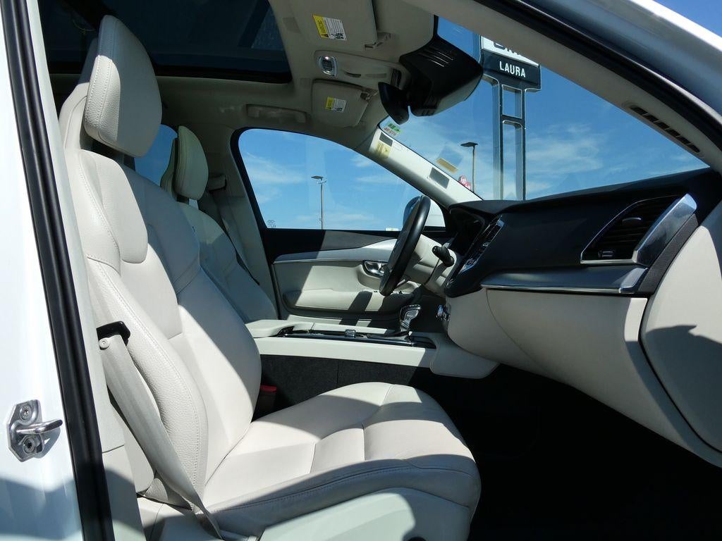 2021 Volvo XC90 T5 Momentum 7 Passenger