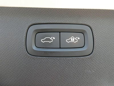2021 Volvo XC90 T5 Momentum 7 Passenger